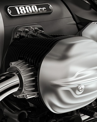 The cylinder head cover