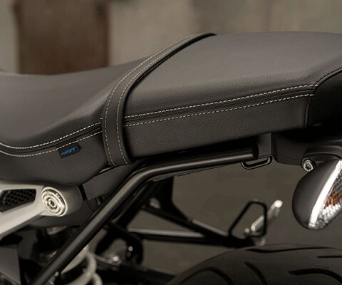 R nineT Pure 後部