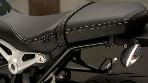 R nineT Pure 後部