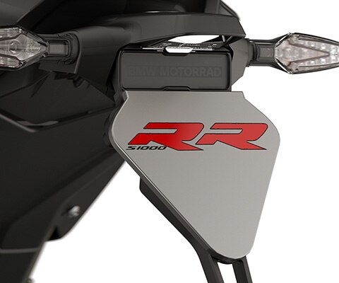The dynamic rear end with a short number plate carrier on the S 1000 RR